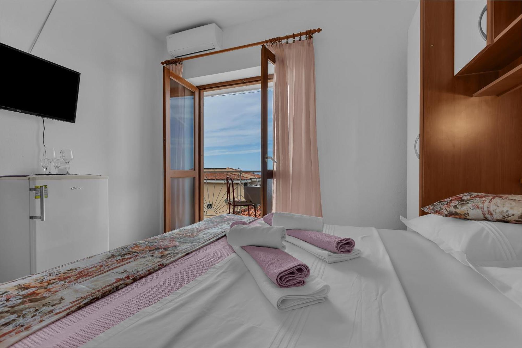 Apartment And Rooms Mila 马卡尔斯卡 外观 照片