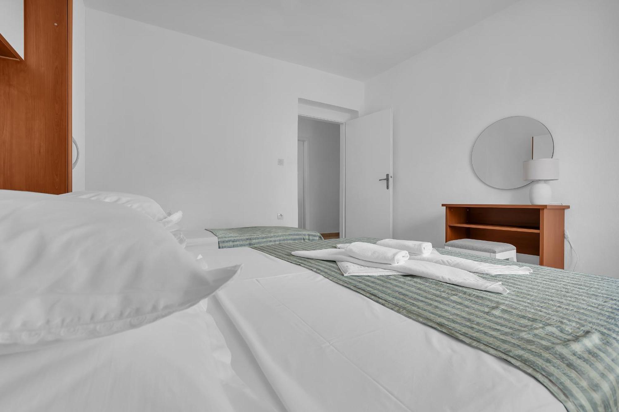 Apartment And Rooms Mila 马卡尔斯卡 外观 照片