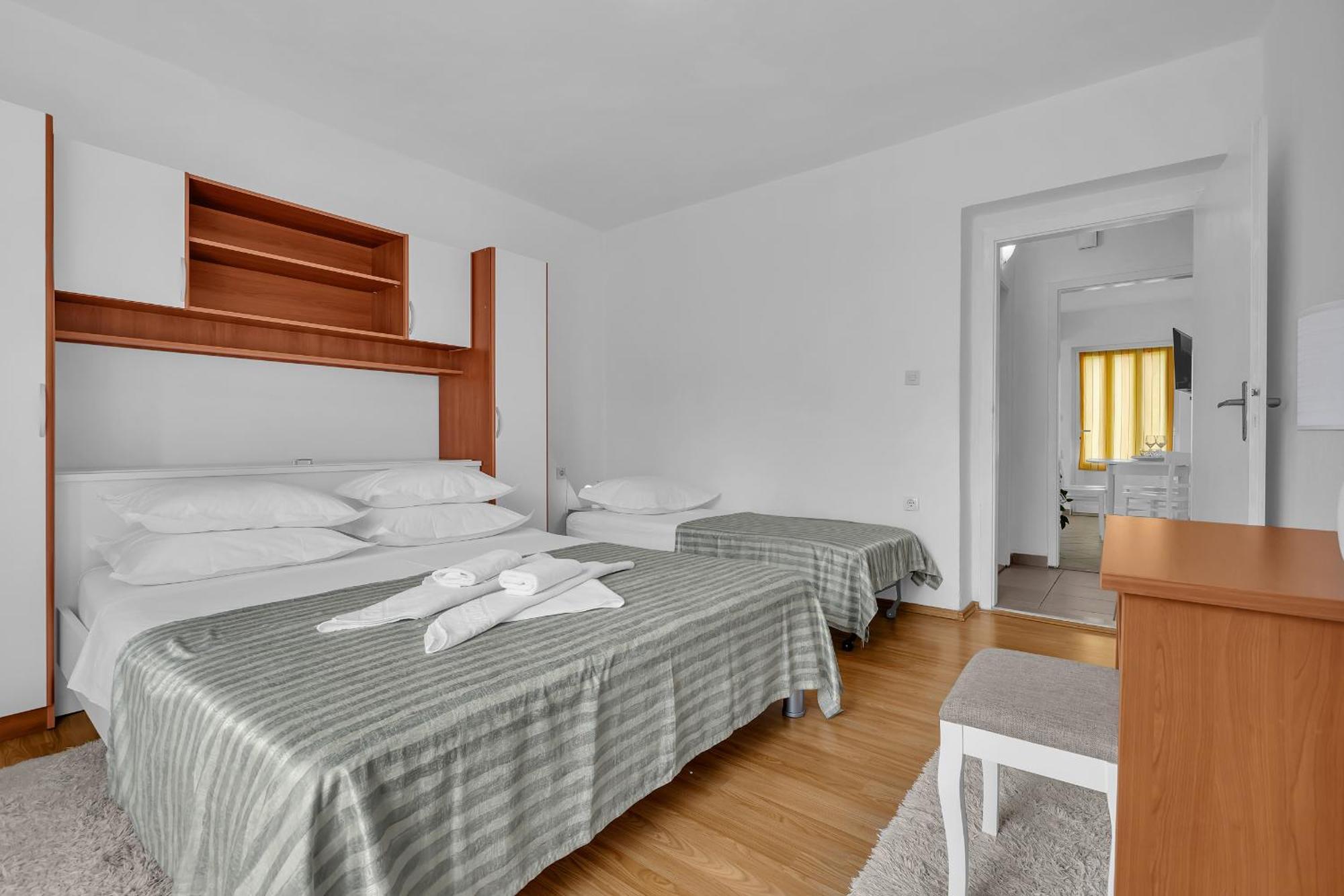 Apartment And Rooms Mila 马卡尔斯卡 外观 照片